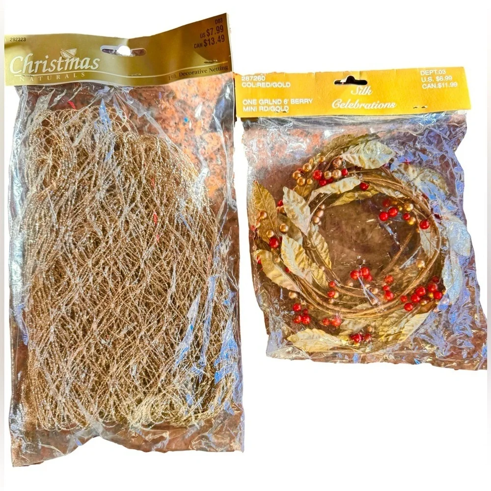 NWT Holiday Decor is 6 ft Gold & Berry garland and 15 foot Gold netting